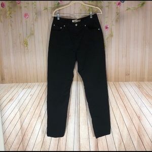 Black Levi Jeans. High waisted! Worn once!